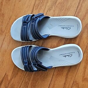 Clark's sandal size 7 Navy
